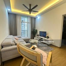 Best Local Condominium Renovated Low Level Unit Lakefront Homes