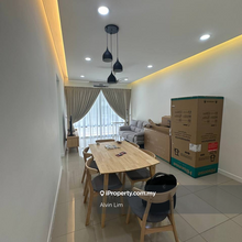 Greenfield Regency/ Public Bus/ Ciq/ Utm/ 3bed 2bath/ Good Condition