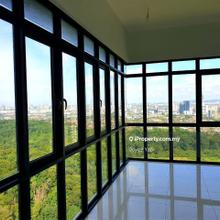 Corner lot exclusive forest view unit! good condition!