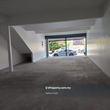 Sri Serdang Shop For Rent Facing Main Road