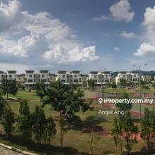 3 Storey Semi-D house Regency Parc