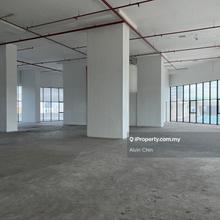 Spacious High Ceiling Office Space Unit to Let