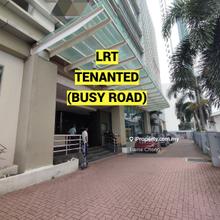 Enbloc. Walk to LRT, hotels