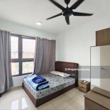 Female unit Middle room for rent