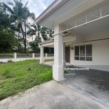 Sri Petaling 2.5 Storey Terrace House Corner With Extra Land 