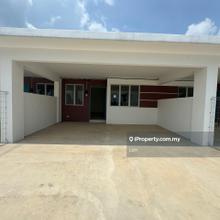 Rumah Teres Setingkat Untuk Dijual di Padang Meha