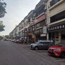 Premium Shoplot Doorstep to UTAR with 20,000 students