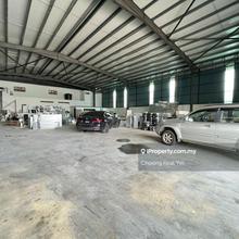 Warehouse / Gudang with double storey office for rent Mergong 
