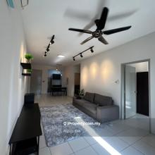 Platinum teratai setapak danau kota
