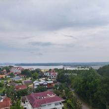 Luxury Seafront Living Condominium 3650sqft for Sale 