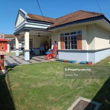 Single storey bungalow freehold