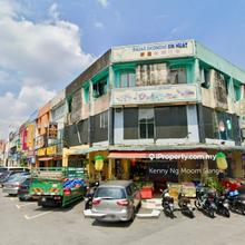 Batu Caves Taman Sri Gombak ( Corner ) 3 Storey Shop For Sale