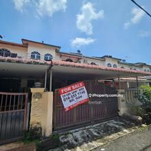 Cosy Double Storey Terrace House in a Matured Neighbourhood