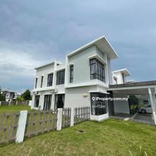 Semi-D house for Sale