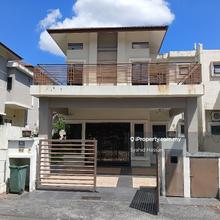 Semi-D Unit for sale in Taman Nusa Intan