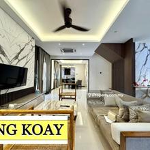 Tastefully renovation, Tip top condition, Peaceful neighbourhood