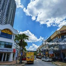 Jalan Balakong, 3 Sty Shop For Sale, Freehold. 