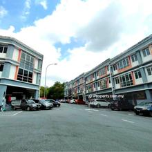 Brand New 3 Storey Corner Shop @ Salak Perdana Business Centre
