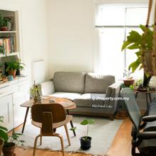 High floor, corner unit, close to train station