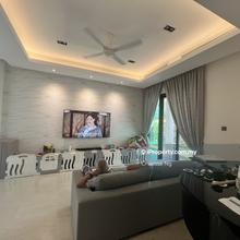 Fully Renovated & Furnished 3 Storey Semi-D With Lift