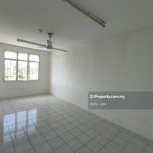 Below Market Value For Sale With Lift, Angkasa apartment, Jln Rampayan