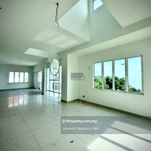 Seaview Front-row Double-storey Bungalow in Exclusive Hilltop Villas