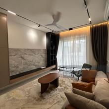 Limited unit 1399sqft 4room3bath 3carpark for sale fully furniture