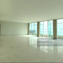 Stunning Mid High Unit Super Condominium in 8 Gurney (The Shore)