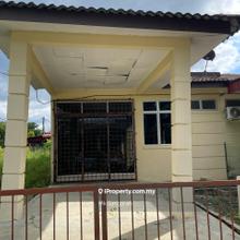 Rumah Teres Setingkat No 51 di Kamunting Perak
