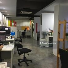10 Boulevard Office unit for sale 