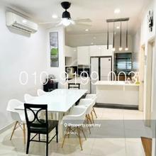 Anjung Sari, Setia Alam