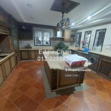 Fully Renovated End-Lot Superlink, Foreigner Can Buy, Gated Guarded