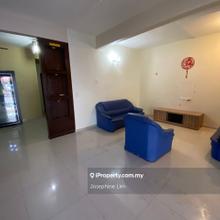 Alma saujana indah semi d for rent partly furnish big car porch