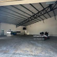 Corner Lot Single Storey 3 Phase Factory for Rent Facing Main Road