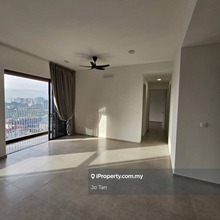 Brand New Unit Below market , Edgewood residence