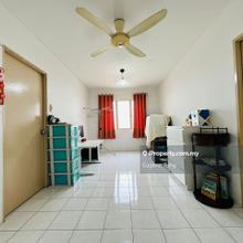2 Parkings, Mid Floor, Furnished, Corner Unit
