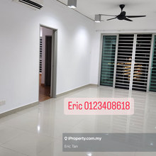 Newly refurbished partly furnished unit for rent !