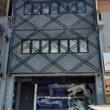Main Road Melaka Raya Shoplot For Rent