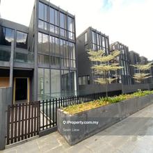 Terrace house for Sale