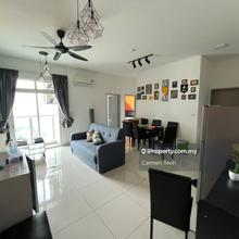 Fully Furnished 3 Bedroom Unit Short walk to LRT and MRT