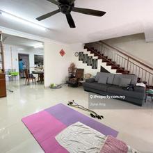 2.5 sty Endlot with Land Nicely renovated
