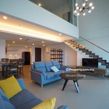 30% Below Market Value Sea View Top Floor Unit @ Spinnaker Suite