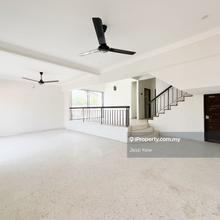 Super Cheap / Newly Renovations / Move in condition / Freehold