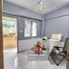 Desa Pakar Apartment with Lift Sungai Besi, Kuala Lumpur