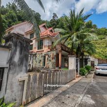 Ferringhi villa 3 storey bungalow 