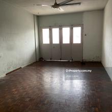 Unit near University Malaya for Sales
