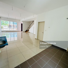 Terrace house for Sale