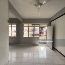 Perling flat Fully renovated with tiles & kitchen