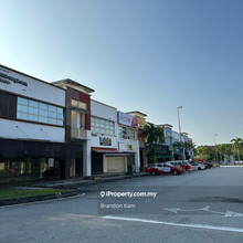 Uptown S2 Corner Shop For Rent