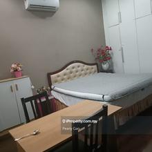 Studio unit in Subang Olives Residence 1 km to LRT KTM Subang